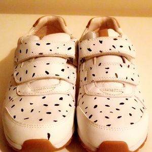 Brand new shoes! Great price